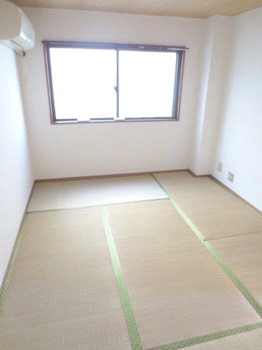 物件内観写真13　(居室)