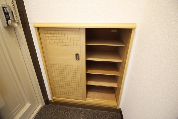 物件内観写真18　(靴箱)