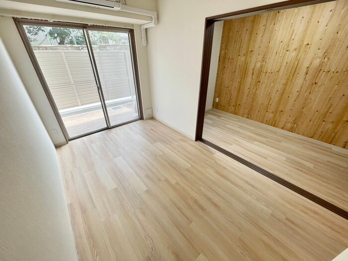 物件内観写真9　(居室)