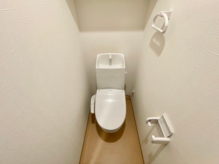 物件内観写真11　(トイレ)