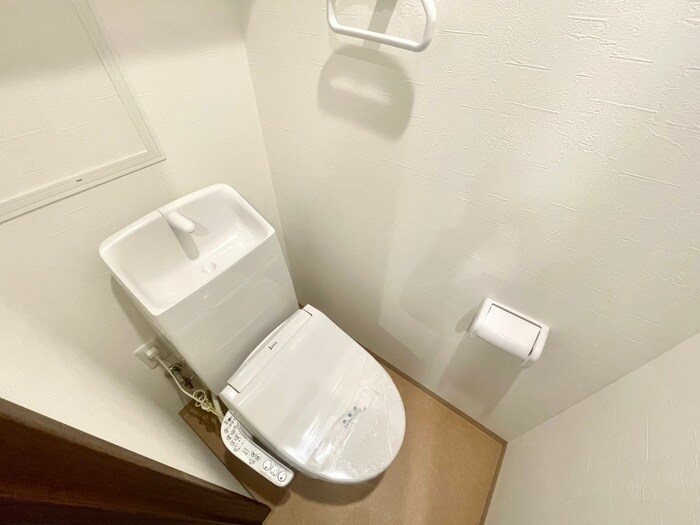 物件内観写真11　(トイレ)