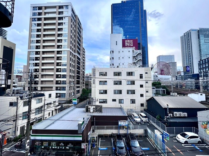 物件内観写真15　(室内からの展望)