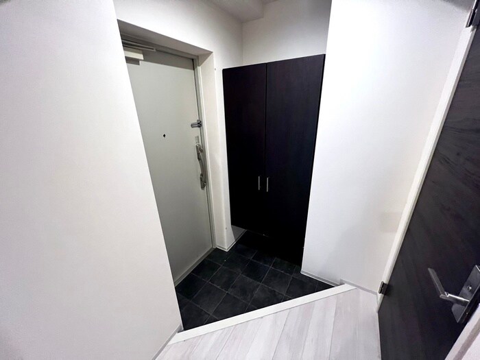 物件内観写真18　(玄関)