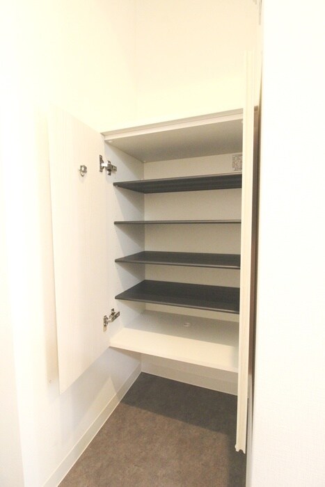 物件内観写真14　(靴箱)