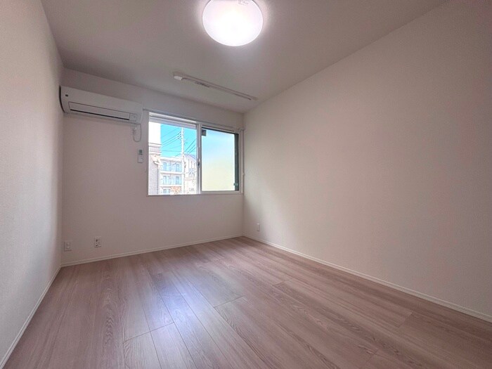 物件内観写真10　(居室)