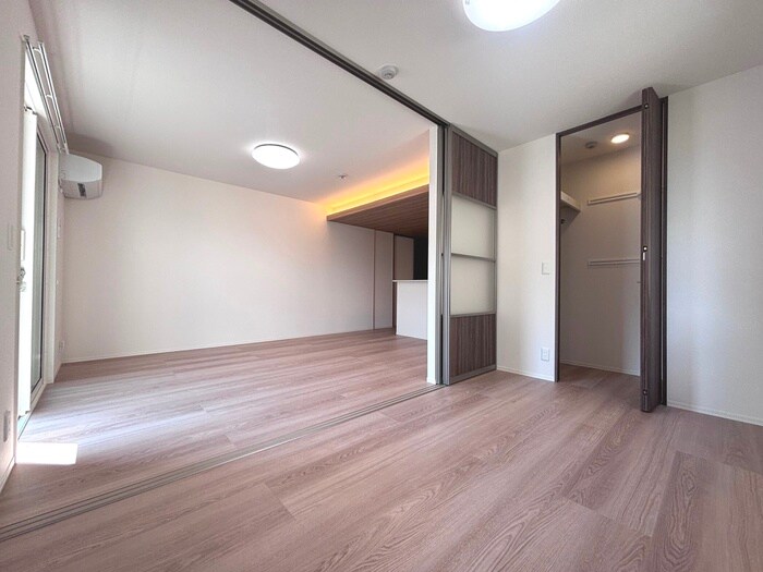 物件内観写真10　(居室)