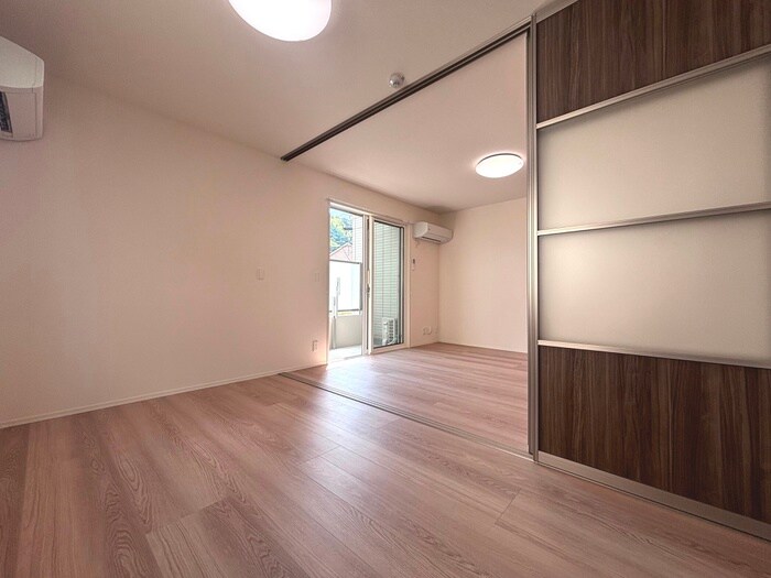 物件内観写真10　(居室)