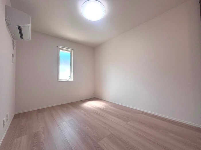 物件内観写真11　(居室)