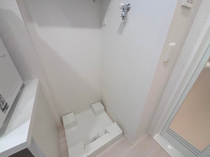 物件内観写真17　(洗濯機置場)