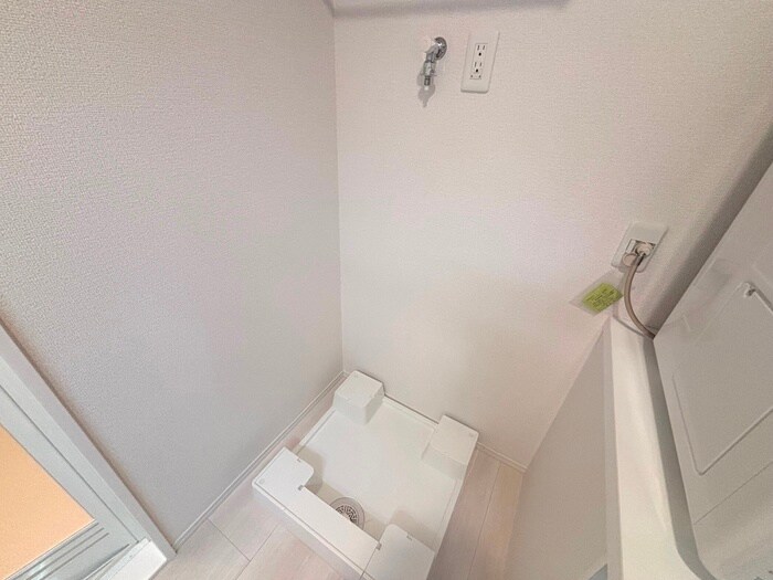 物件内観写真17　(洗濯機置場)