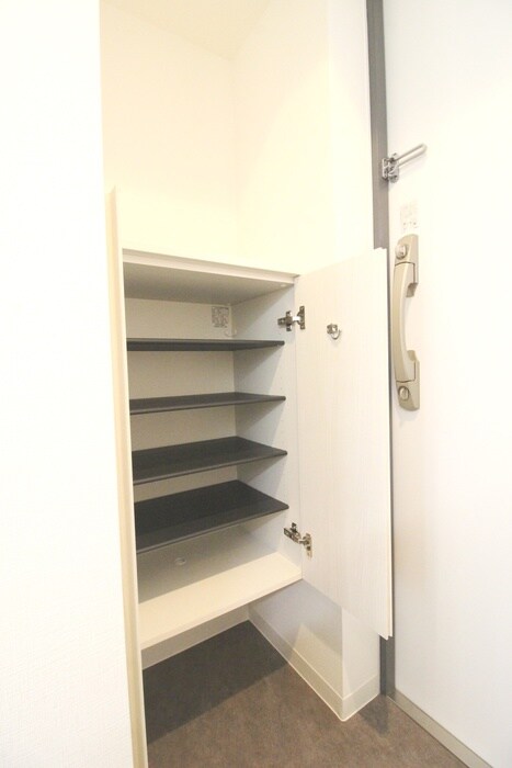 物件内観写真17　(靴箱)