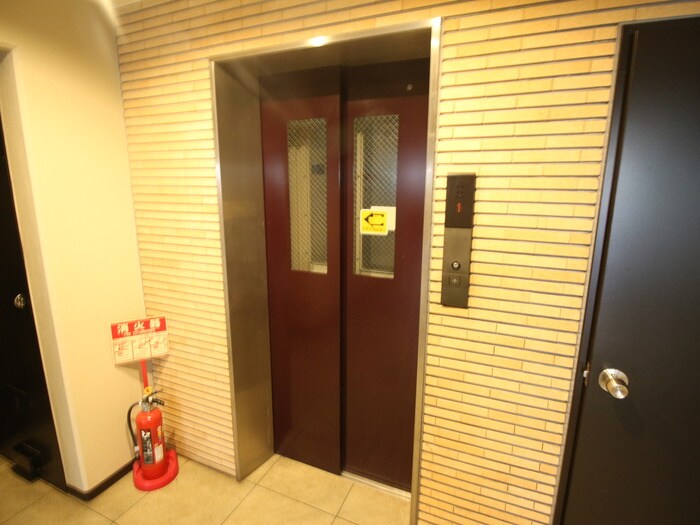 物件外観写真6　(建物設備)