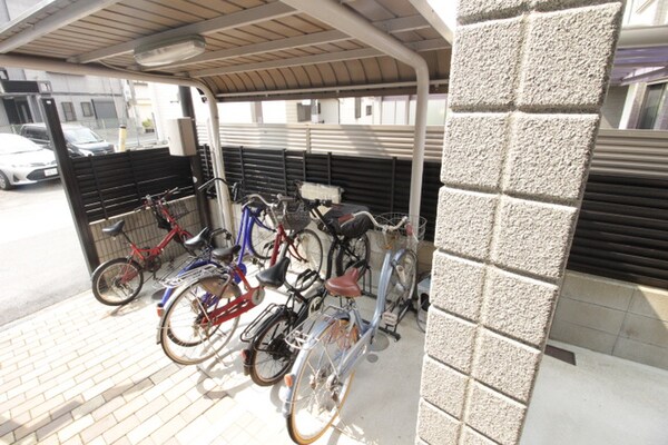 駐輪場