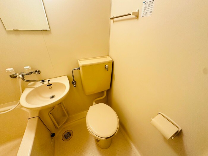 物件内観写真12　(トイレ)