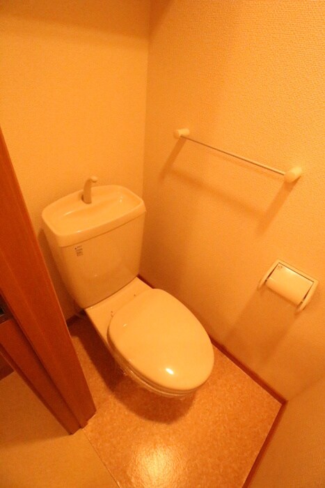 物件内観写真12　(トイレ)