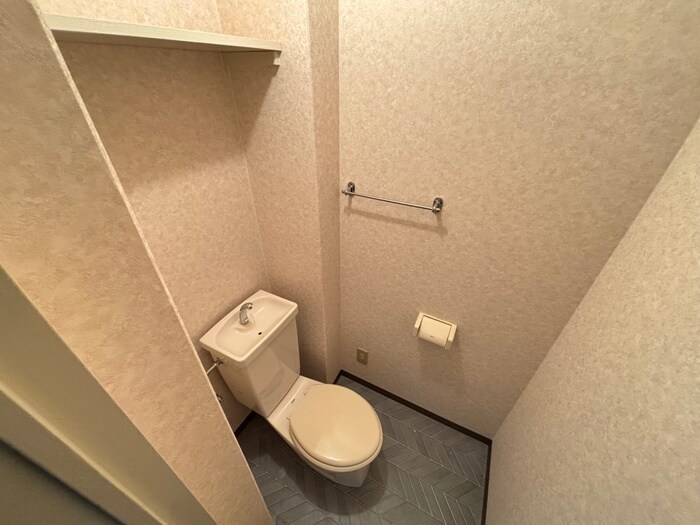 物件内観写真13　(トイレ)