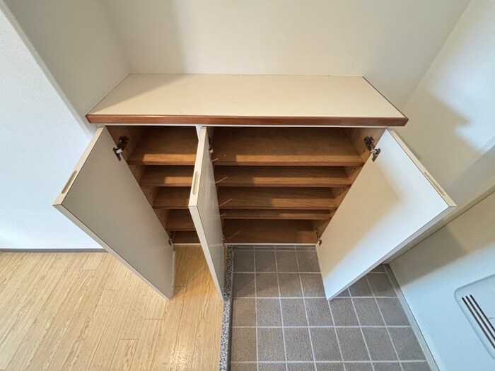 物件内観写真17　(靴箱)