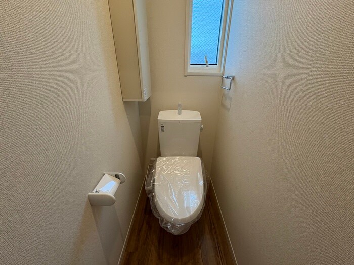 物件内観写真11　(トイレ)