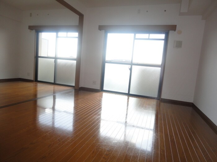 物件内観写真8　(居室)