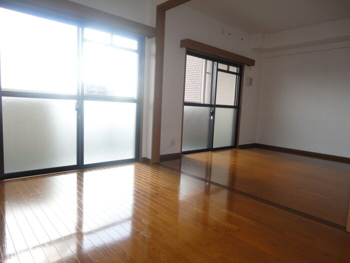 物件内観写真10　(居室)