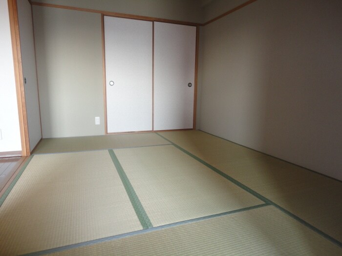 物件内観写真12　(居室)