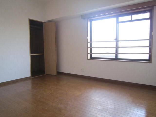 物件内観写真13　(居室)