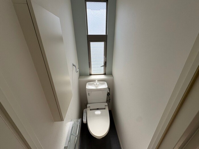 物件内観写真13　(トイレ)