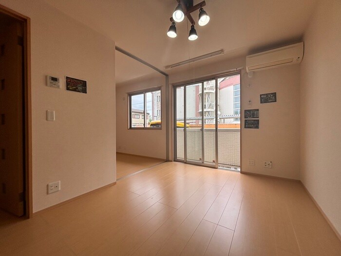 物件内観写真6　(居室)