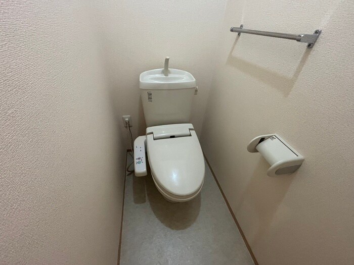 物件内観写真13　(トイレ)