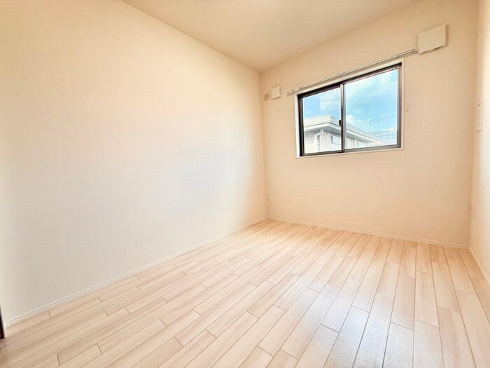 物件内観写真10　(居室)