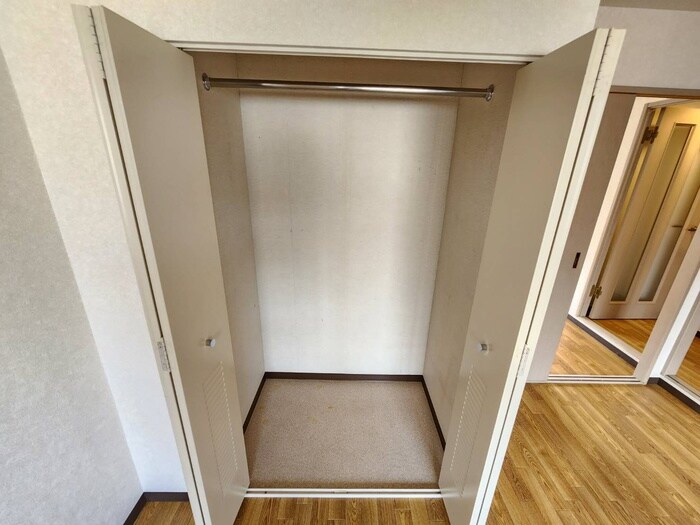 物件内観写真11　(収納)
