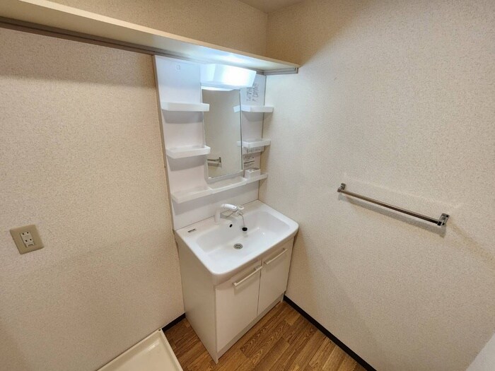 物件内観写真12　(洗面)