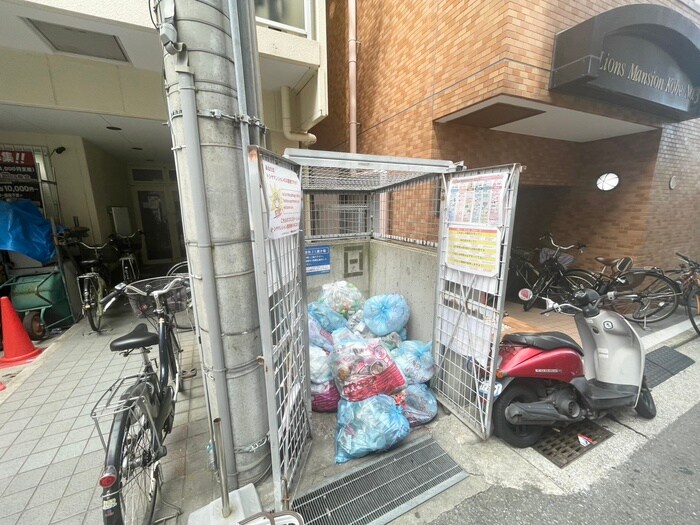 物件外観写真6　(建物設備)