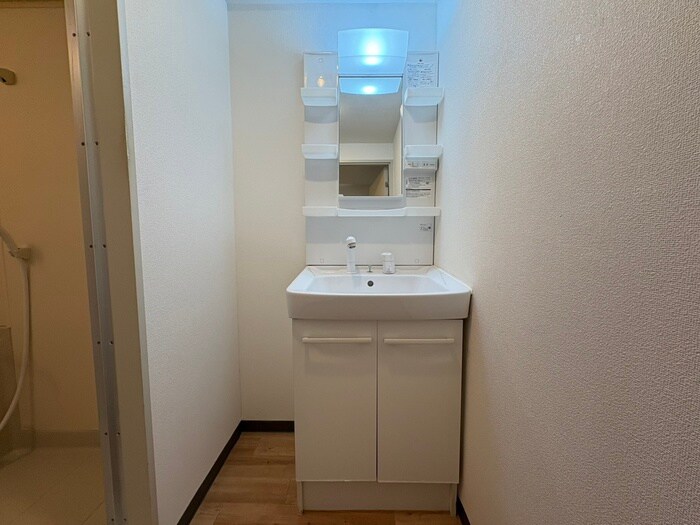 物件内観写真12　(洗面)