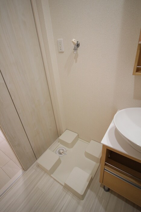 物件内観写真11　(洗濯機置場)