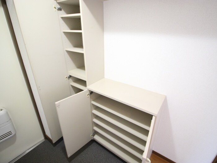 物件内観写真16　(靴箱)