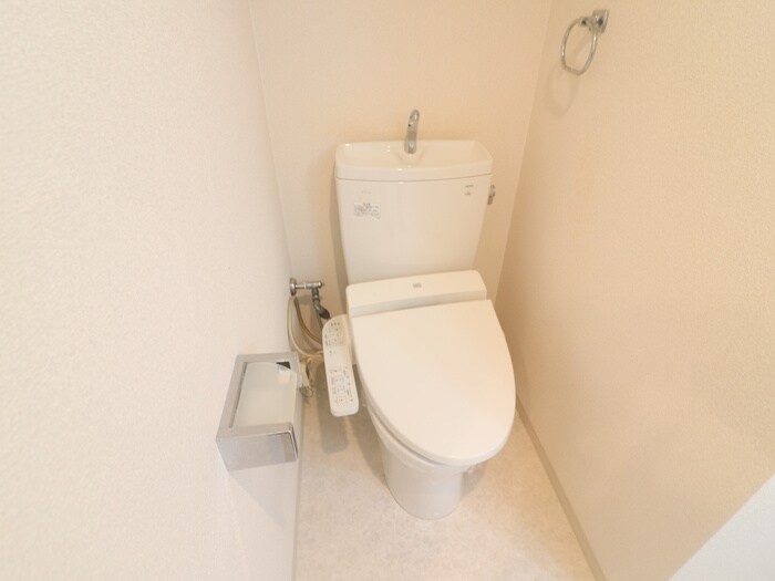 物件内観写真9　(トイレ)