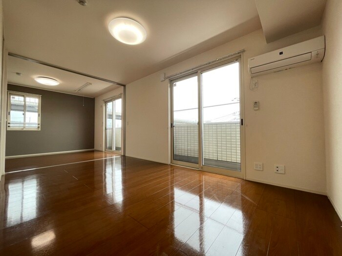 物件内観写真9　(居室)