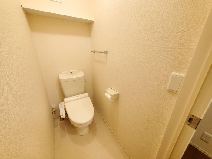 物件内観写真16　(トイレ)