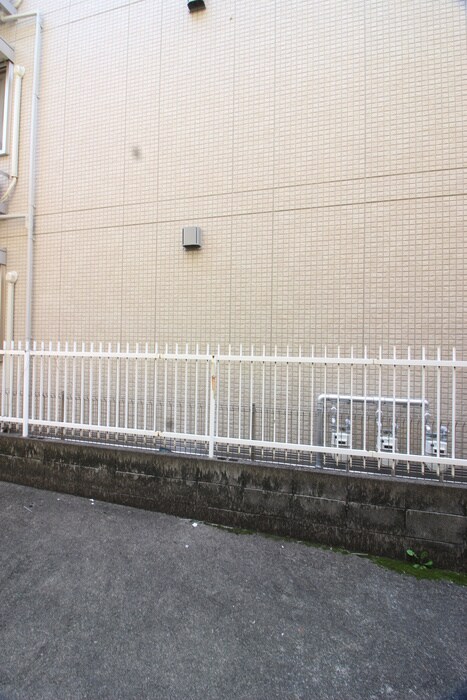 物件内観写真17　(室内からの展望)