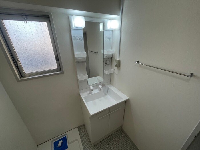 物件内観写真12　(洗面)