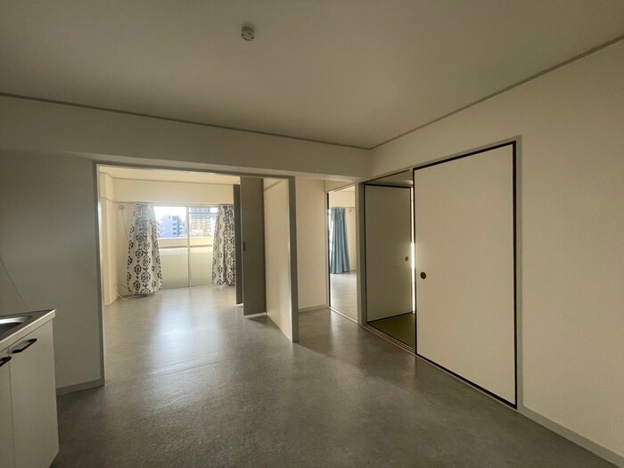 物件内観写真18　(居室)