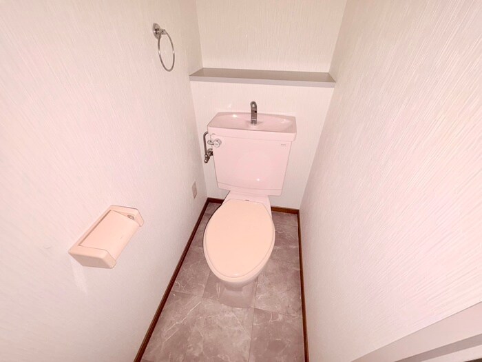 物件内観写真11　(トイレ)