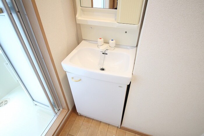 物件内観写真12　(洗面)