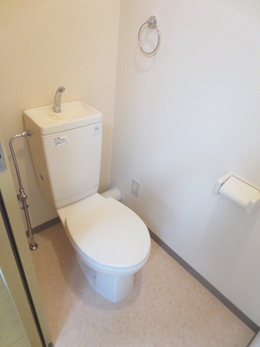 物件内観写真14　(トイレ)