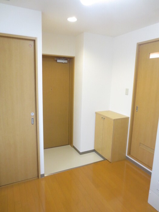 物件内観写真15　(玄関)
