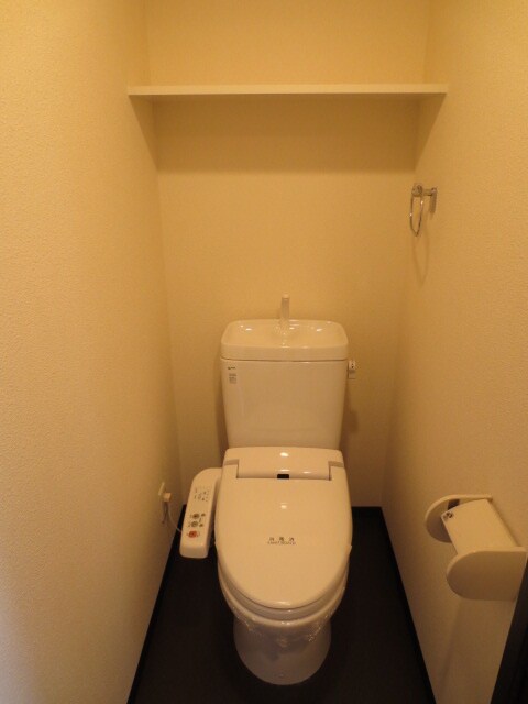 物件内観写真9　(トイレ)