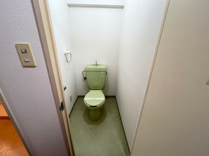 物件内観写真10　(トイレ)