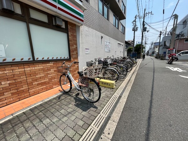 駐輪場