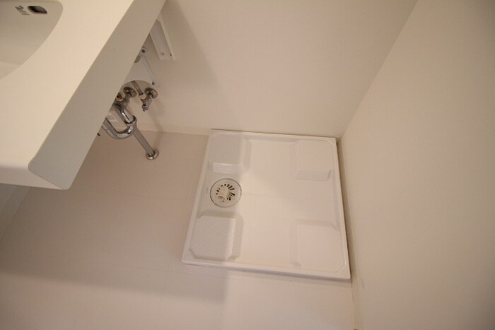 物件内観写真13　(洗濯機置場)